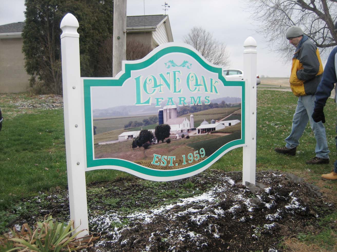 Loan Oak Farms